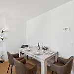 Infinity Ferienapartments Rheinstrasse *