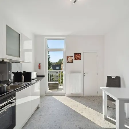 Infinity Ferienapartments Rheinstrasse Апартаменты *