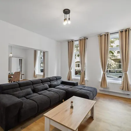 Infinity Ferienapartments Rheinstrasse Βίλχελμσχαφεν