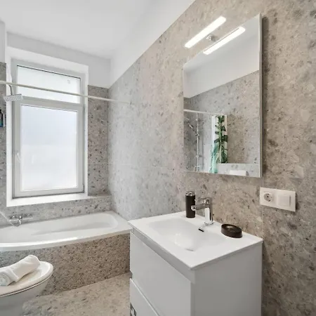 Infinity Ferienapartments Rheinstrasse Daire *