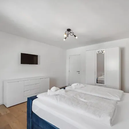 Infinity Ferienapartments Rheinstrasse Апартаменты *