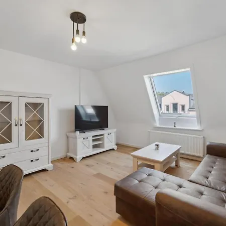 Infinity Ferienapartments Rheinstrasse Апартаменты *