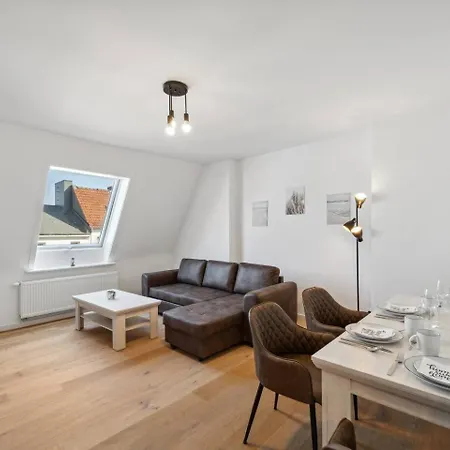 Апартаменты Infinity Ferienapartments Rheinstrasse *