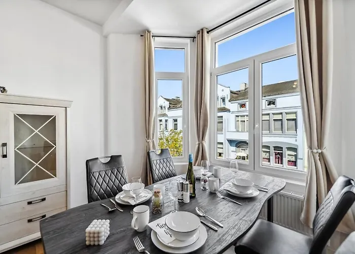 Infinity Ferienapartments Rheinstrasse 公寓 *